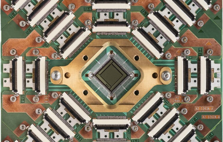 Adiabatic Quantum Computing Quantum Annealing