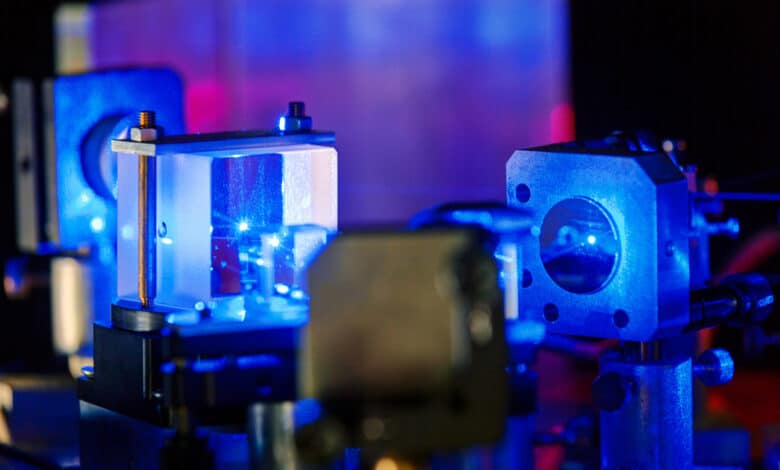 Entropy-Driven Photonic Quantum Computing