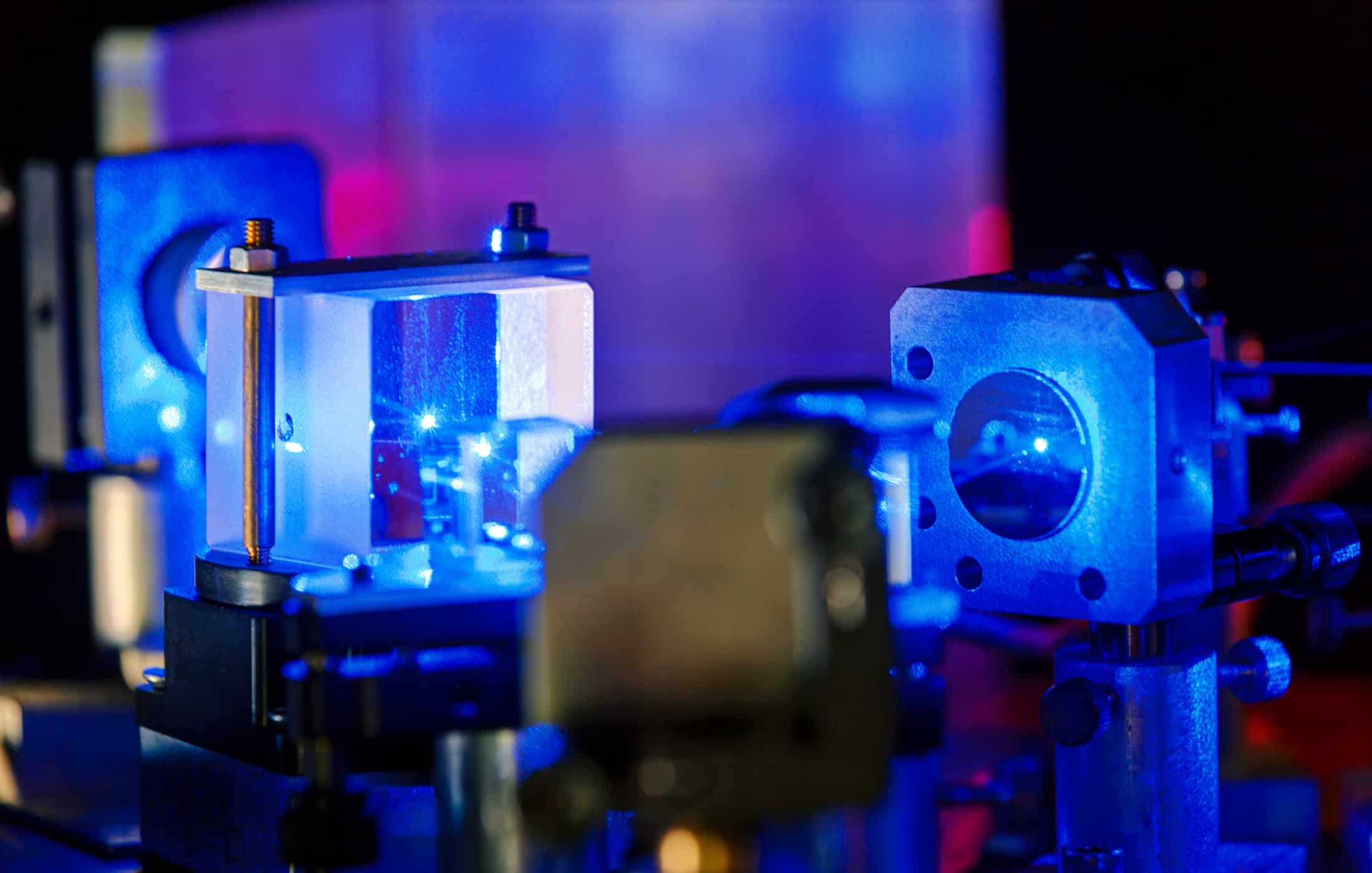 Entropy-Driven Photonic Quantum Computing
