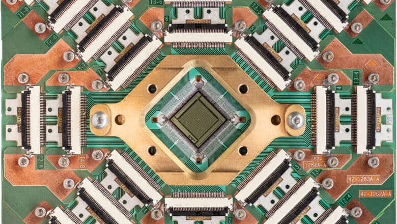 Advantage Chip D-Wave